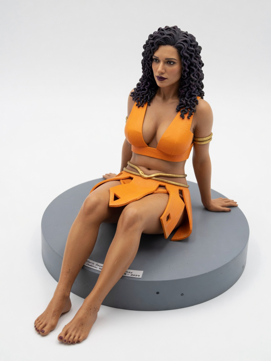 Figura garage kit Illaria Sand · estilo Aventura · aventura urbana live · resina pintada a mano · Garage Kit Studio