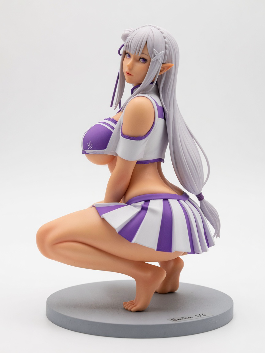 Figura garage kit Emelia · estilo Tactica · vanguardia tactica · resina pintada a mano · Garage Kit Studio